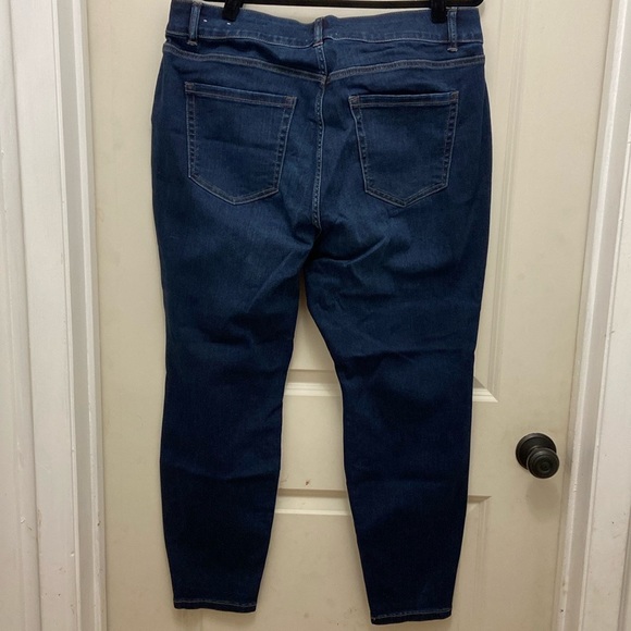 Plus Size Lane Bryant Skinny Jeans Like New - Picture 2 of 4